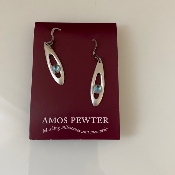 Earrings - Picture 1 of 3